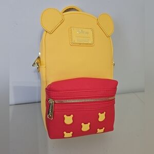 🆕️ Disney Loungefly Winnie The Pooh Sling Bag